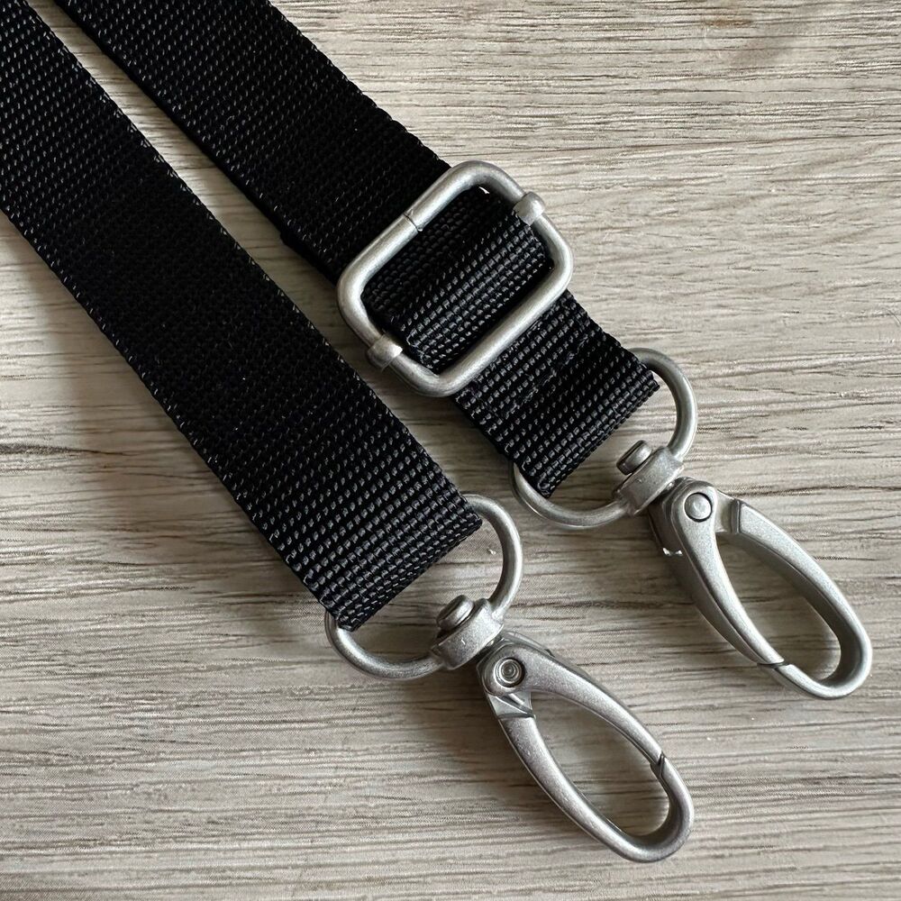 Baggallini Black Adjustable Crossbody Strap Bag Slim Brushed Silver Hardware